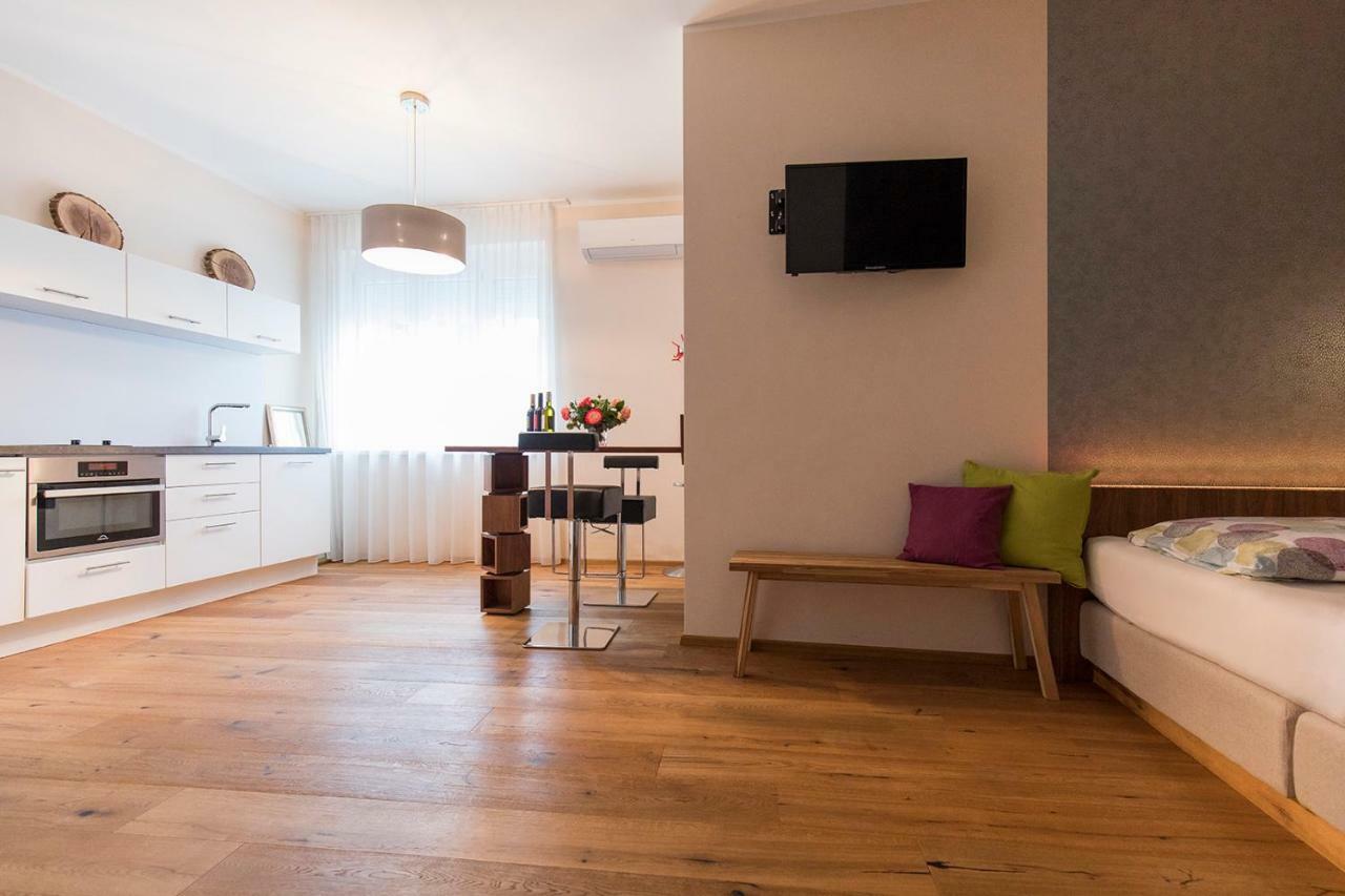 Weingut Gsellmann - Wohnen Bei Ilse Apartment Голс Екстериор снимка